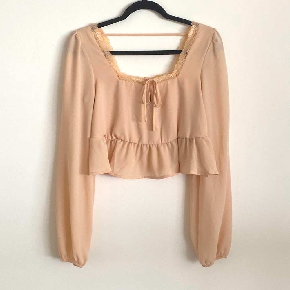 NWT Forever 21 Blush Cropped Top